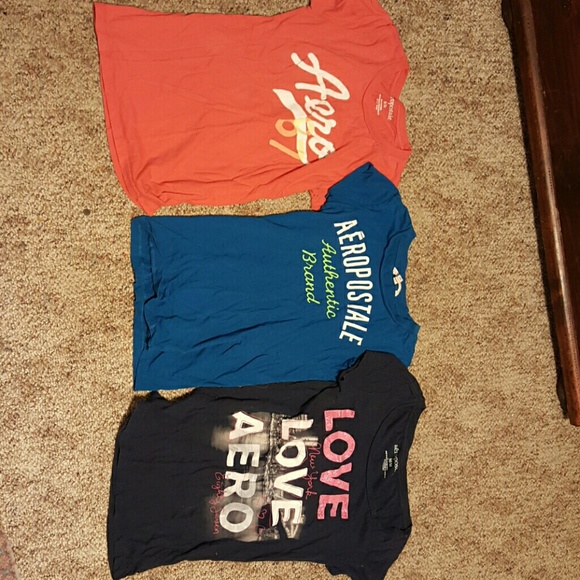 3 medium aeropostale shirts