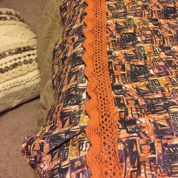 Top - Picture 3 of 4