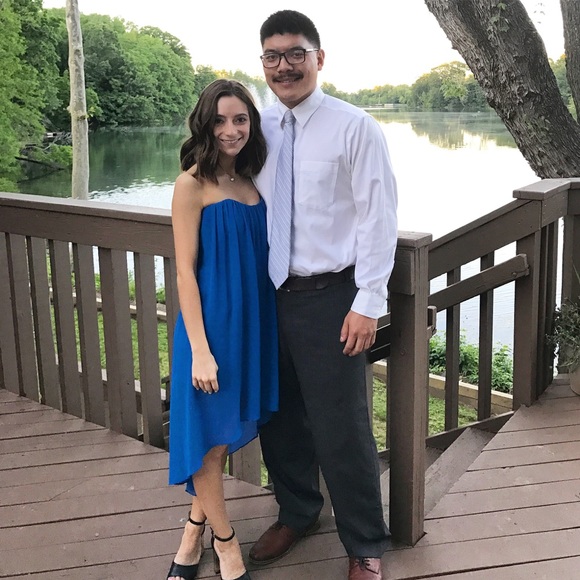 Meet your Posher, Lauren - Picture 3 of 5