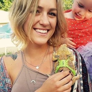 Meet your Posher, Nicole