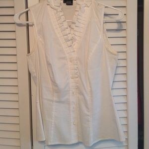 Beautiful white fitted ETCETERA sleeveless Oxford