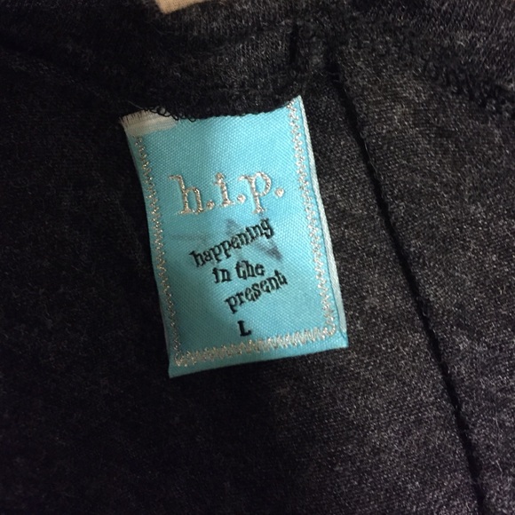 Top - Picture 2 of 2