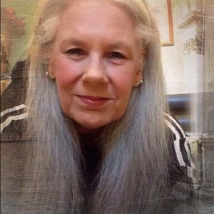 Meet your Posher, Gloria