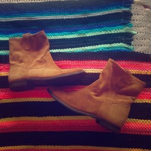 Vintage Vince Camuto Suede Booties Vintage Vince Camuto Suede Booties