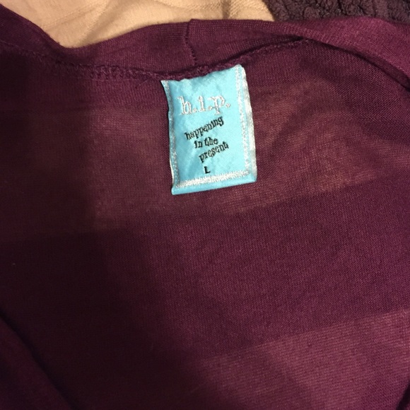 Top - Picture 2 of 2