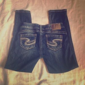 Used-like new Silver jeans Tuesday CAPRIS Waist 26