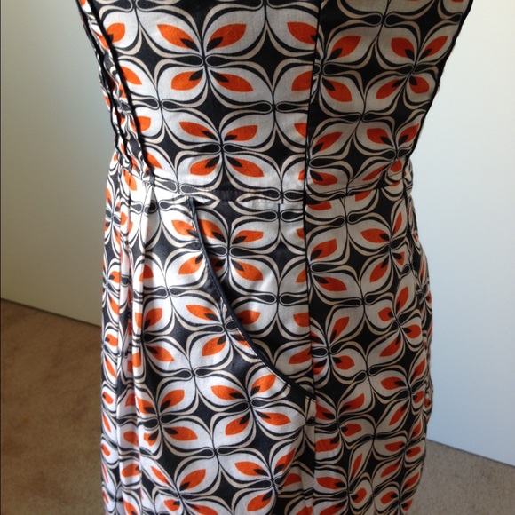 Patterned Dress - Picture 3 of 3