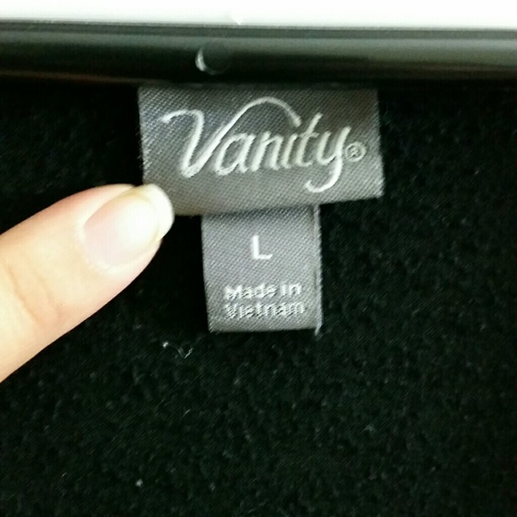 Slimming Black Shirt - Picture 2 of 2