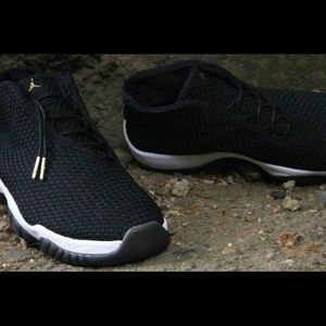 ISO : looking for these in a size 6