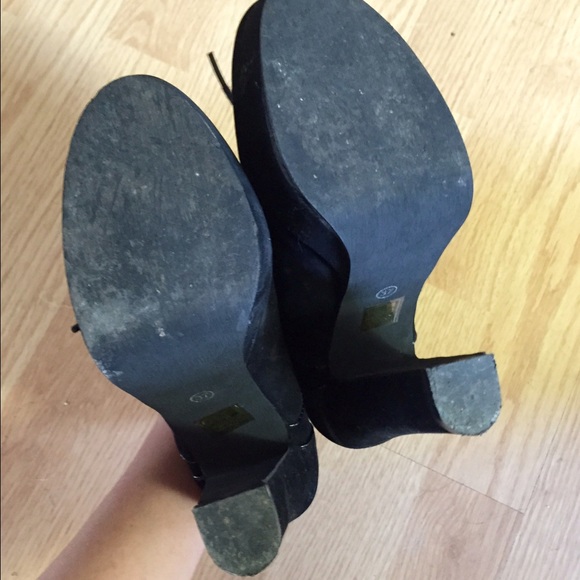 Flyfoz Lace Up Pumps - Picture 4 of 4