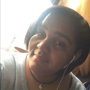 Meet your Posher, Briana