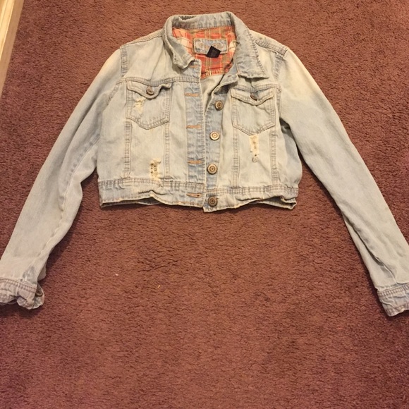Jean jacket - Picture 1 of 1