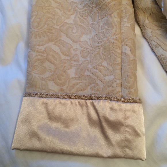Oscar de la Renta Robe - Picture 3 of 4