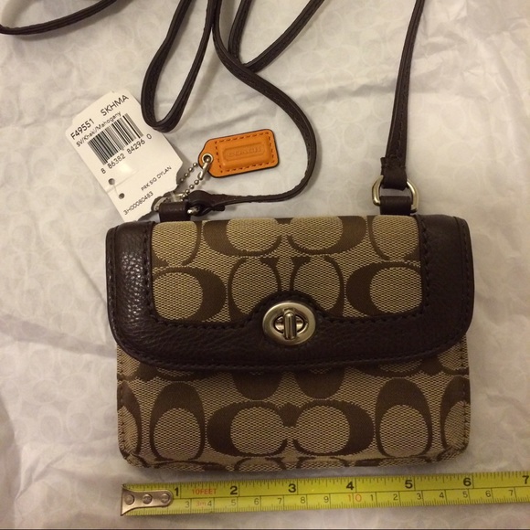NWT Coach Dylan Crossbody Signature wallet/bag