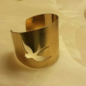 🌷Gold swallow bangle