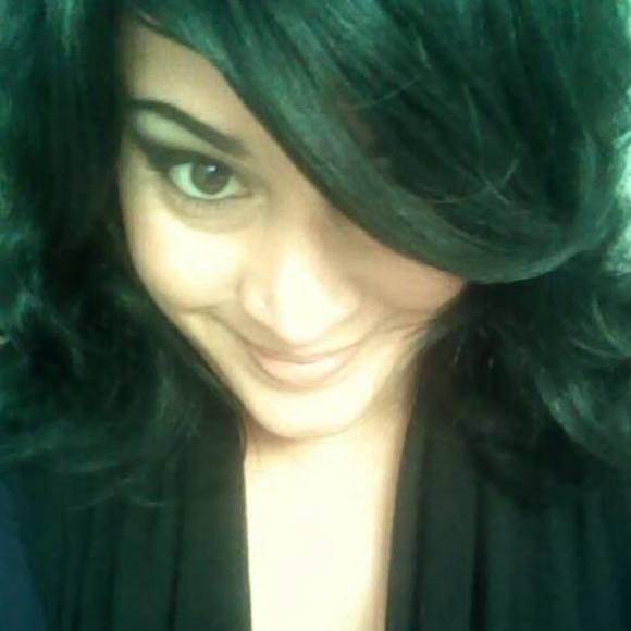 Meet your Posher, Danae