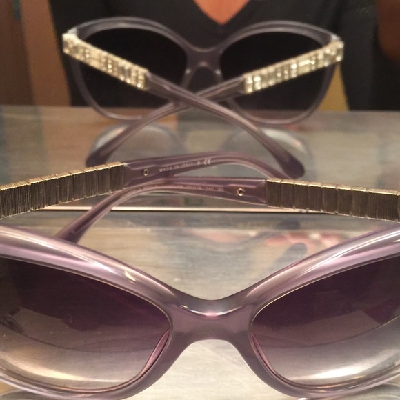 Authentic Chanel Sunglasses 👓 - Picture 3 of 3