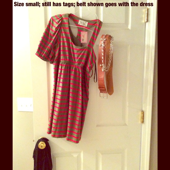 VaVa dress- perfect Holiday party dress 🎉