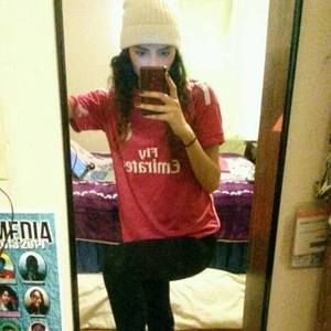 Meet your Posher, Dania