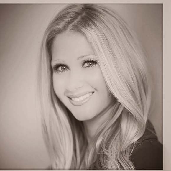 Meet your Posher, Lital - Picture 1 of 1