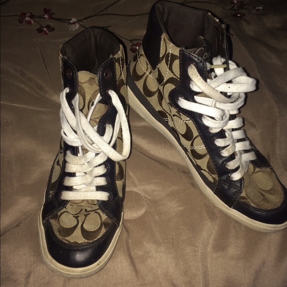 Coach shoes size 8