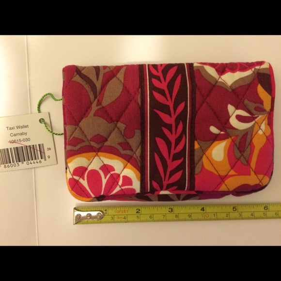 Vera Bradley Taxi Wallet Caraby