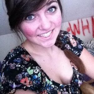 Meet your Posher, Courtney