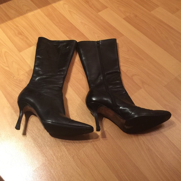 JIMMY CHOO LIMITED EDITION CREDIT CARD BOOT