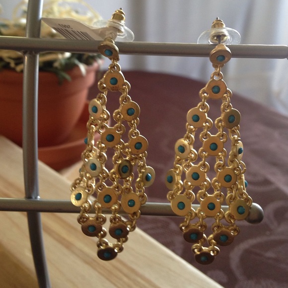 Matte Gold Tone Diamond Shaped Chandelier - Picture 3 of 4