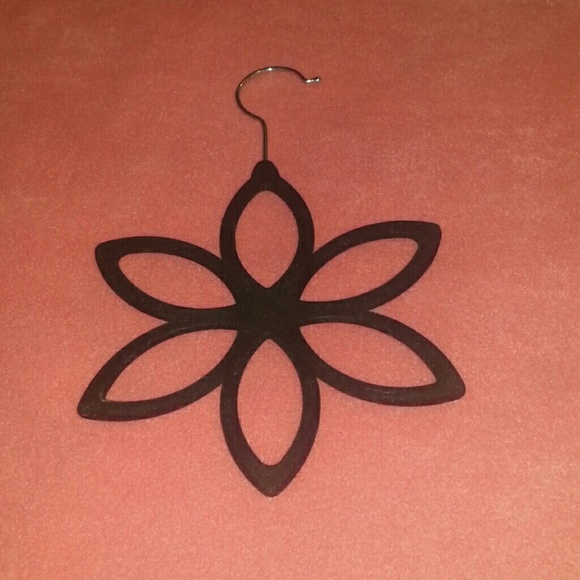 Scarf Hanger