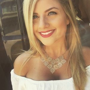 Meet your Posher, Jocelyn