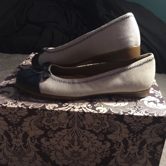 aerosoles flats. nwot. - Picture 2 of 4
