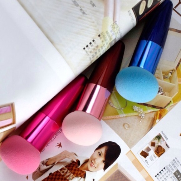 Makeup foundation sponge - Picture 2 of 3