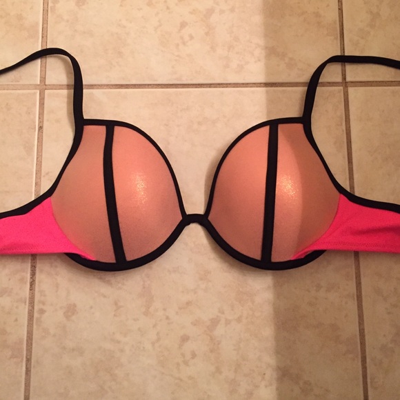 Victoria's Secret Bikini top - Picture 3 of 3