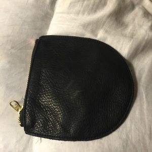 Baggu coin pouch.