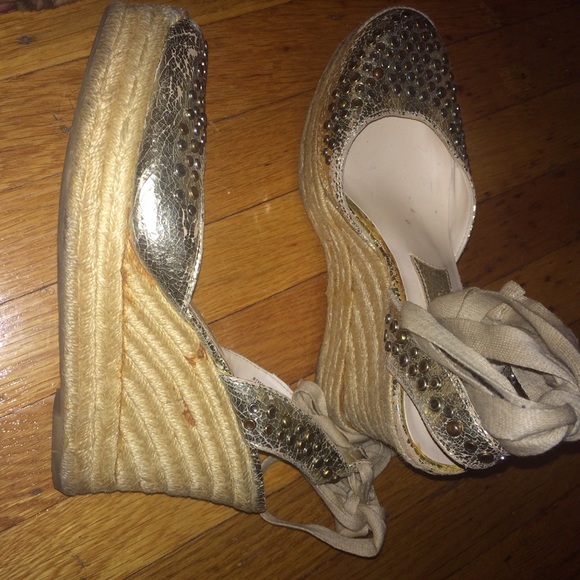 Metallic gold studded espadrilles - Picture 4 of 4