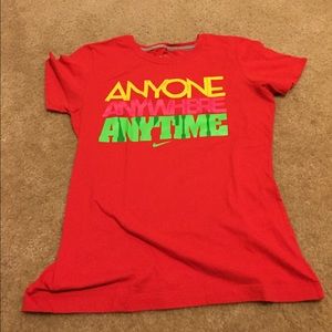 FINAL SALE🎉Nike workout top