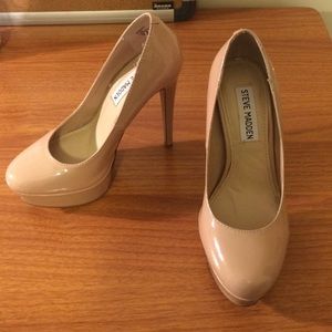 Steve Madden nude pumps