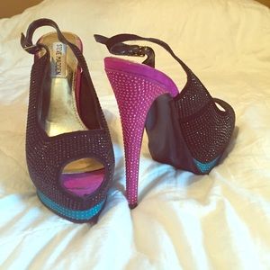 Steve Madden Masqraid heels