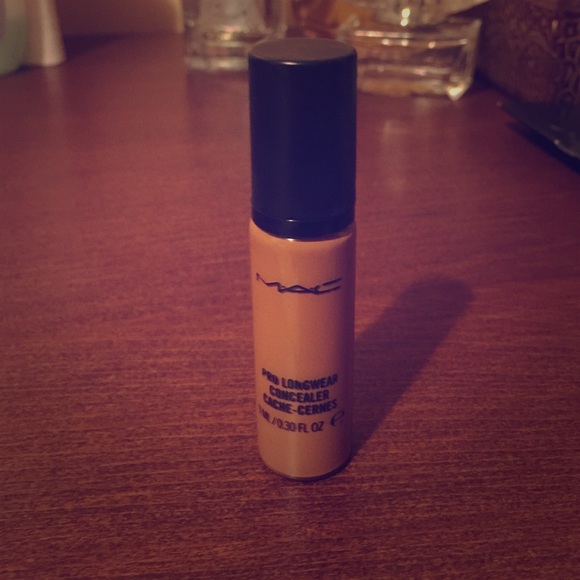 MAC Pro Longwear Concealer