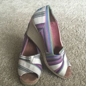 Toms striped canvas wedges sz8