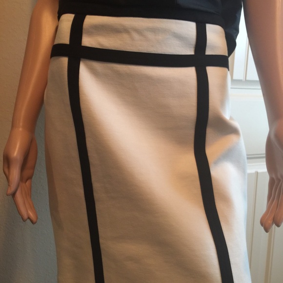 Cache' pencil skirt
