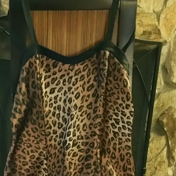 Other - Kathy Ireland Intimates Animal Print Short Nighty