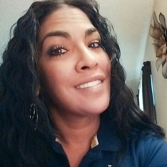 Meet your Posher, Naomi