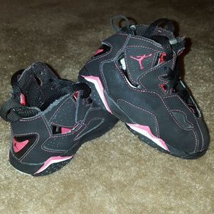 Jordan Retro 6 blk/pink/wht