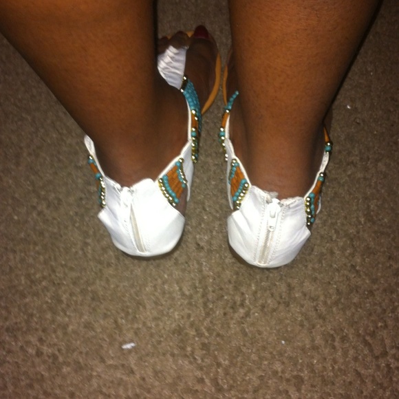 Cute sandals - Picture 3 of 3