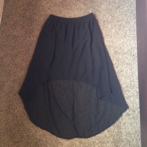 Black high low skirt