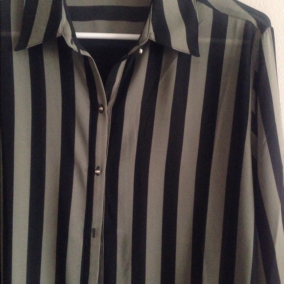 Forever 21 Vertical Striped Blouse - Picture 3 of 3