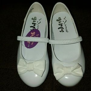 DONATED!! toddler dress shoe