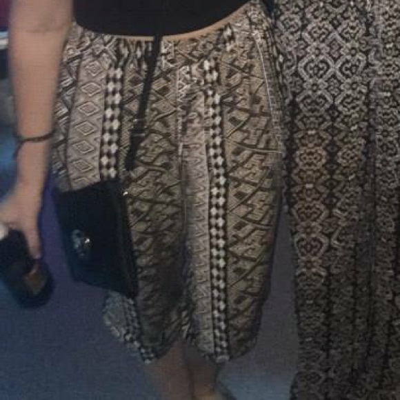 Trendy patterned pants